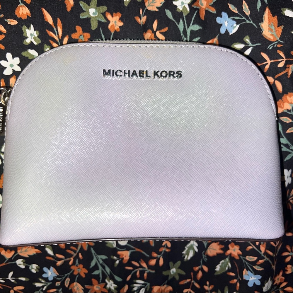 Michael kors small makeup bag